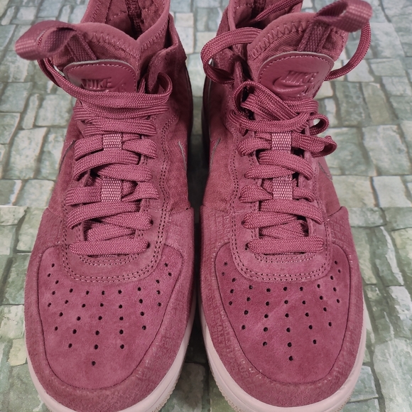 Nike Air Force 1 Ultraforce Mid ‘Force Is Female’ Wine Women Sz. 6.5 Worn Twice - Picture 6 of 12